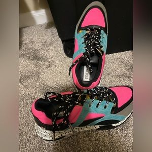 Steve maddens size 7